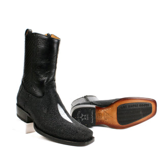 Genuine stingray leather on the vamp and premium cowhide on the shaft