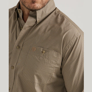 Wrangler George Strait Long Sleeve Button Down Two Pocket Shirt- Tan Circle Print