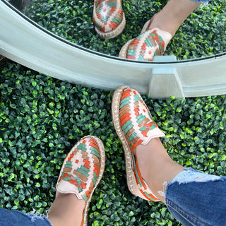 "Veronica" Women's Huaraches - White / Multicolor