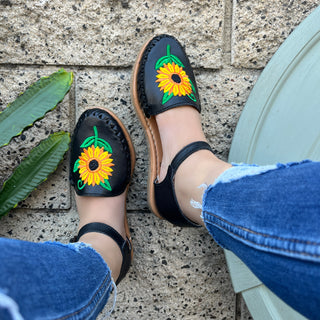 "Marisol" Women's Embroidered Sunflower Huarache - Black