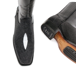 Genuine stingray leather on the vamp and premium cowhide on the shaft