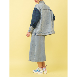 Mid Rise Stretch Midi Denim Skirt