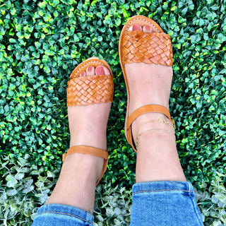 "Lupita" Leather Sandal