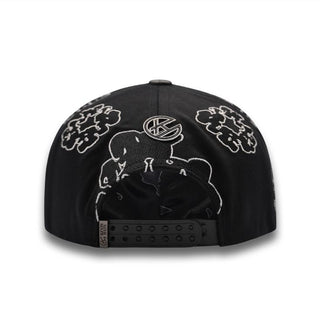 LA NUVES Snapback – back view with adjustable snapback closure and embroidery