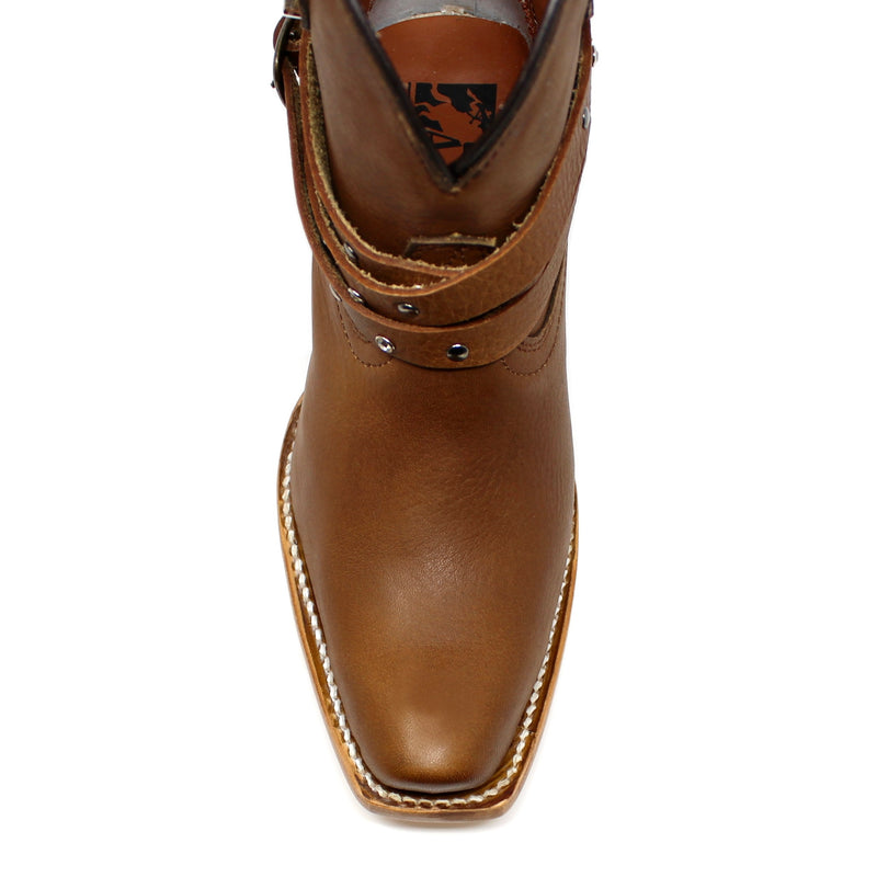 Narrow Square Toe