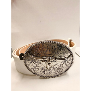 Women’s Belt w/ Oval Buckle - White