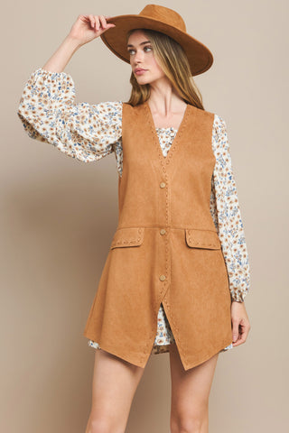 Women’s Western Tan Faux Suede Vest, medium length buttons closed view