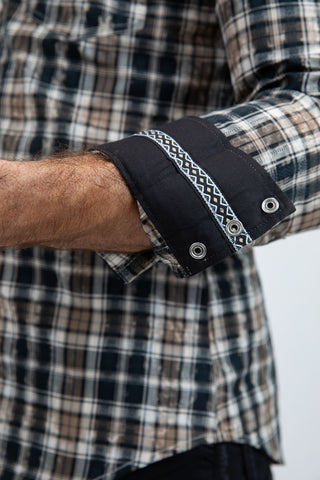  Men's Western Modern Fit Cotton/Spandex Long Sleeve Shirt with Snaps cuff view 