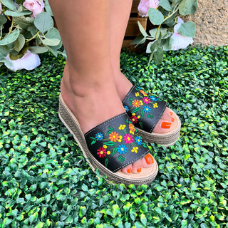 "Daisy" Women's Platform Sandal