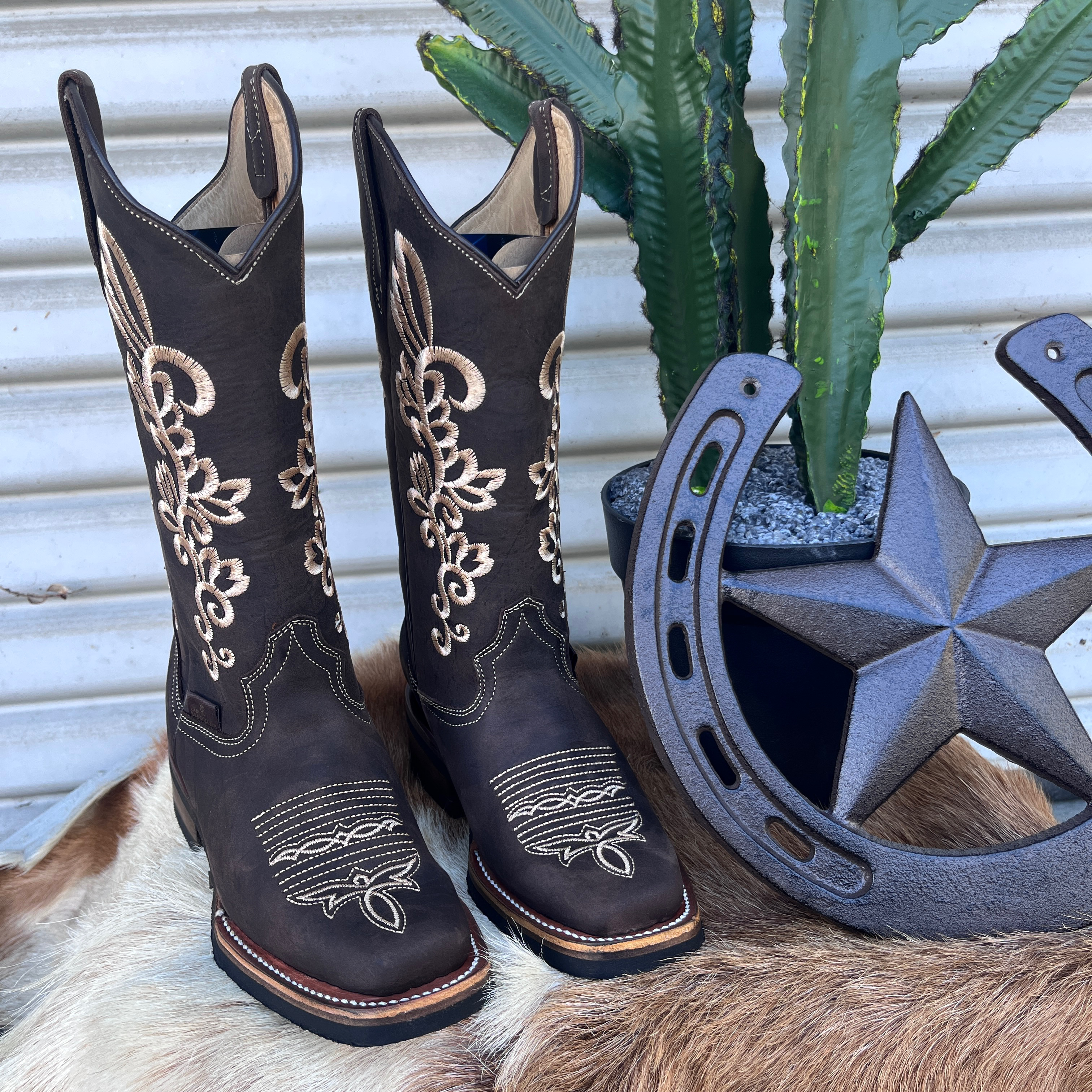 Bandoleros Narrow Square Toe Cowgirl Boots MexWest