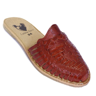 Closed toe leather woven sandal in the color chestnut